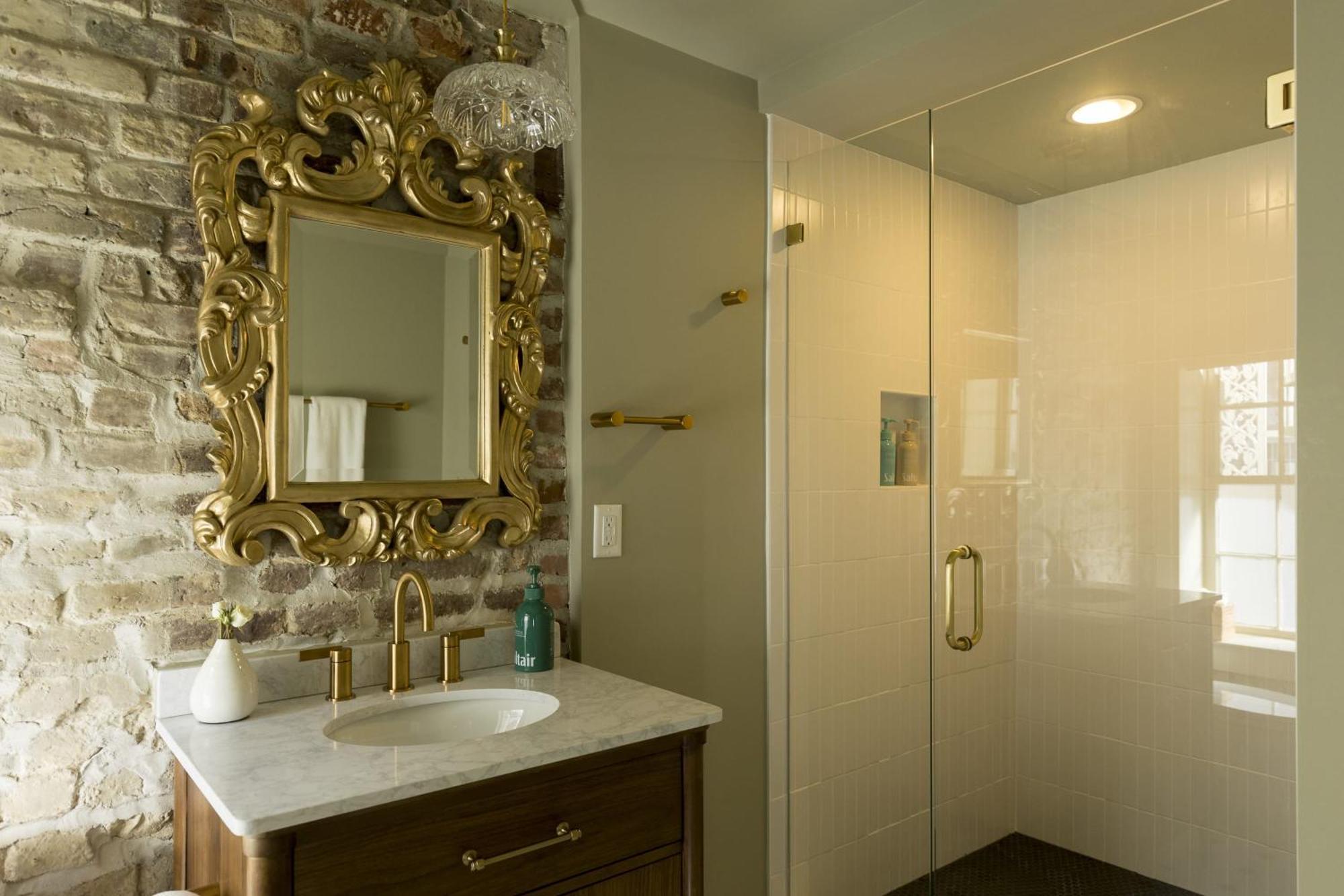 Historic B&B King Suite- Walk To King Charleston Ngoại thất bức ảnh
